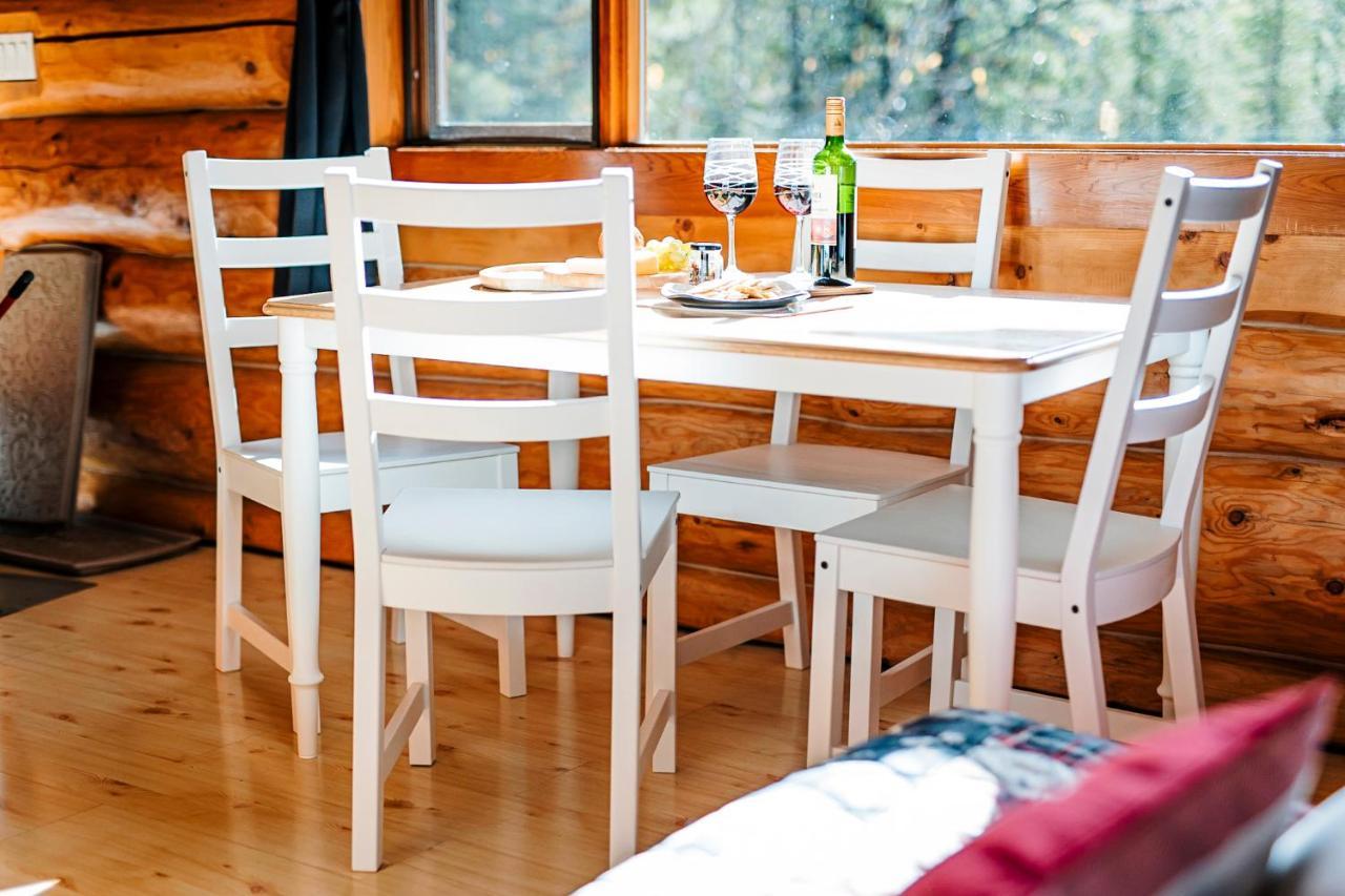Rocky Mountain Escape Dome & Log Cabin Rentals - Rock Lake Rock Lake Lodge Provincial Park Exterior foto